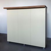 Insulă bucătărie cu blat de lucru