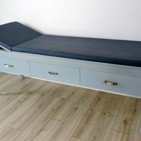 Pat consultaţie din lemn S PRO 002