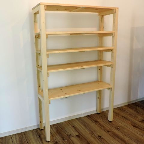 Rafturi depozitare pentru beci