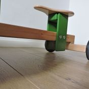 Antemergător din lemn şi  maşină fără pedale 2 în 1