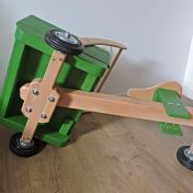 Antemergător din lemn şi  maşină fără pedale 2 în 1