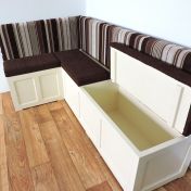 Colţar bucătărie din lemn