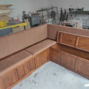 Colţar bucătărie din lemn