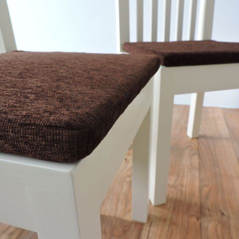 Scaun din lemn cu spătar