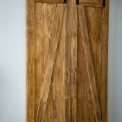 Uşă glisantă tip hambar dublă antichizat