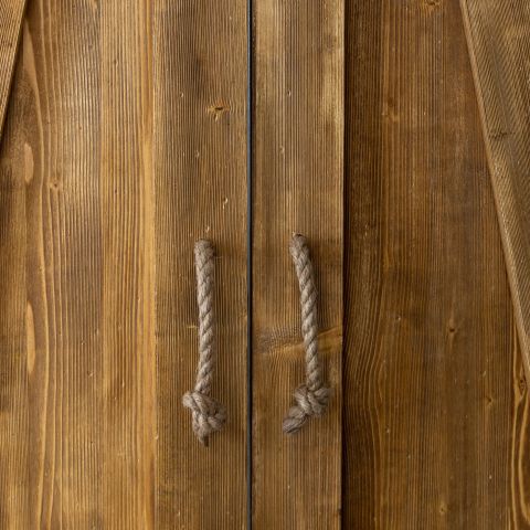 Uşă glisantă tip hambar dublă antichizat