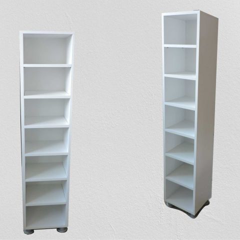 Modul corp cu rafturi