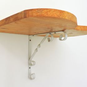 Poliţă decorativă cu o consoală